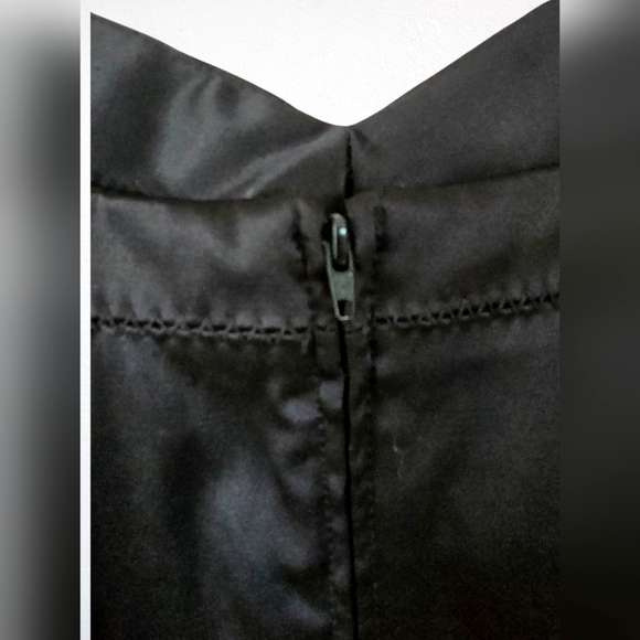 The Perfect Little Black Dress - Picture 3 of 7